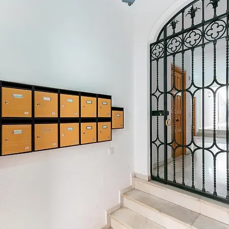 Con Garaje, Centro De Apartment