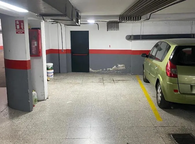 Con Garaje, Centro De 아파트